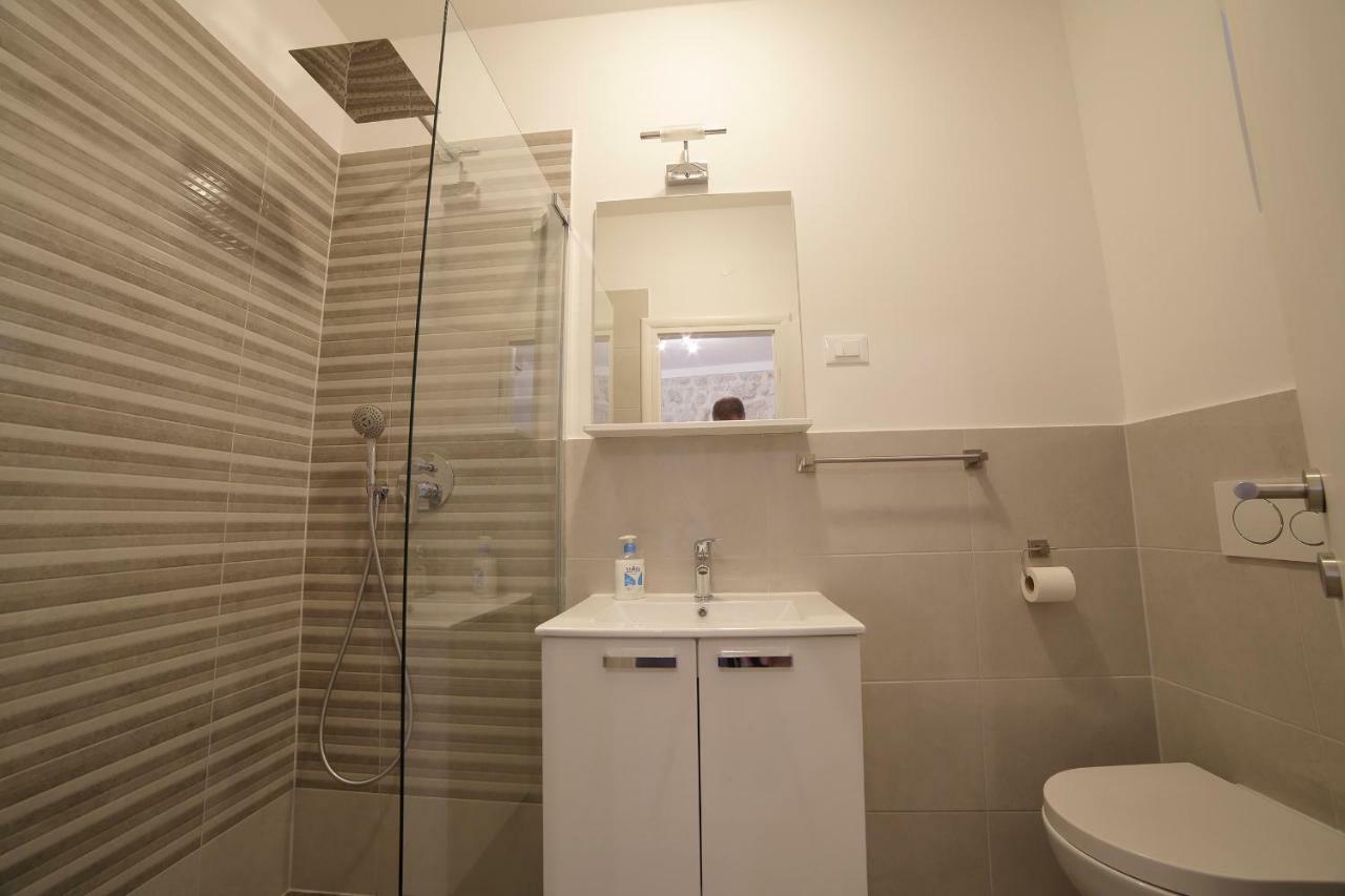Zen Studio In Center Of Ровинь Экстерьер фото